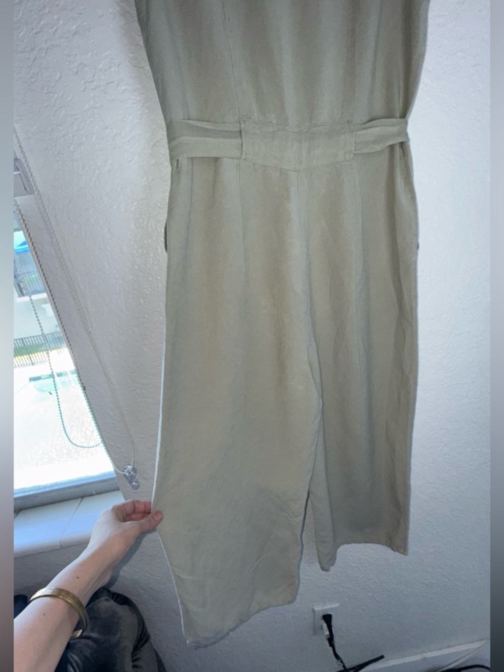 a new day Sage Button-Front Tie-Waist Sleeveless Cropped Jumpsuit - Picture 4 of 14